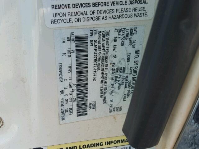 5LMFU27507LJ19762 - 2007 LINCOLN NAVIGATOR Biały zdjęcie 10