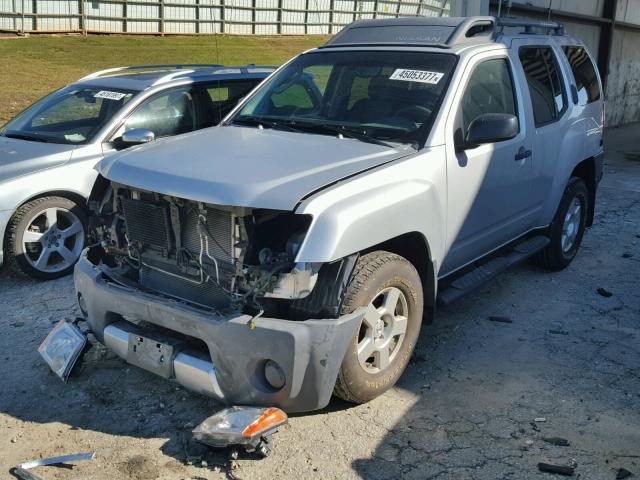 5N1AN08WX8C528195 - 2008 NISSAN XTERRA SILVER photo 2