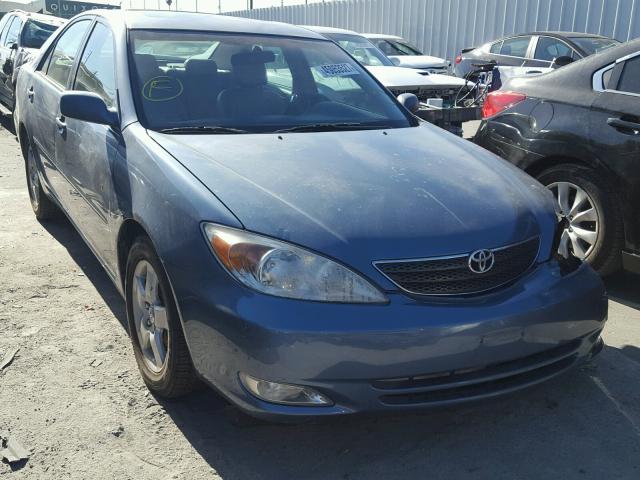 4T1BF30K32U512207 - 2002 TOYOTA CAMRY LE BLUE photo 1