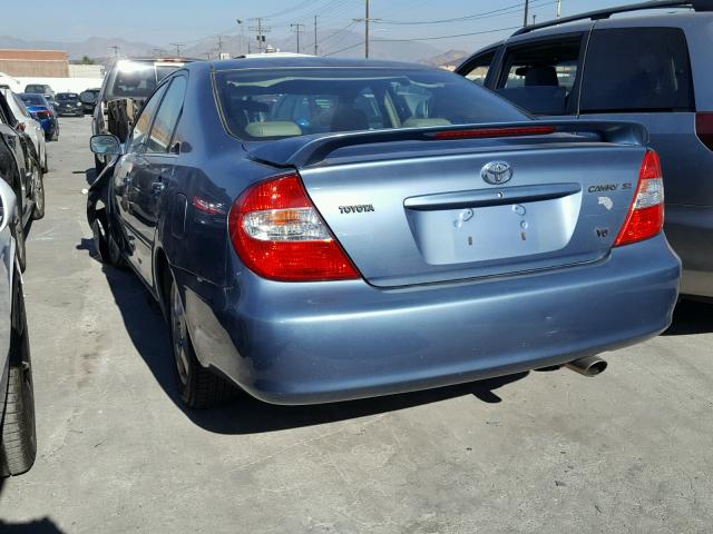 4T1BF30K32U512207 - 2002 TOYOTA CAMRY LE BLUE photo 3