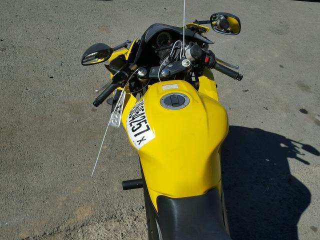 JS1VP53A852102140 - 2005 SUZUKI SV650 YELLOW photo 5