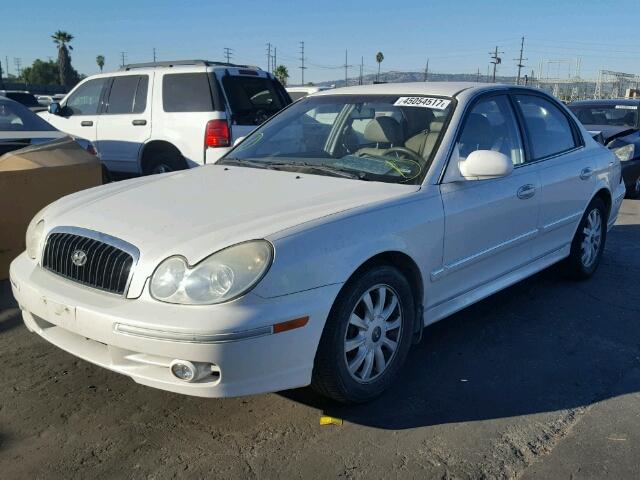 KMHWF35H53A905174 - 2003 HYUNDAI SONATA WHITE photo 2