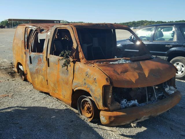 1GTHG35R1Y1172311 - 2000 GMC SAVANA BURN photo 1