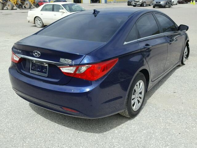 5NPEB4AC7CH455449 - 2012 HYUNDAI SONATA GLS BLUE photo 4