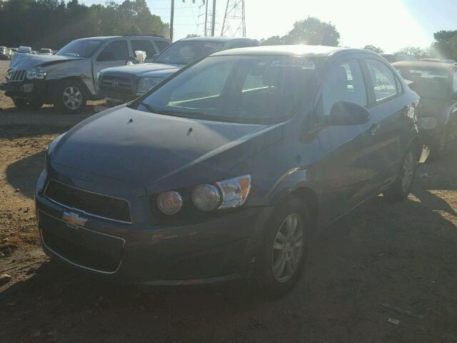 1G1JA5SH1C4173422 - 2012 CHEVROLET SONIC LS GRAY photo 2