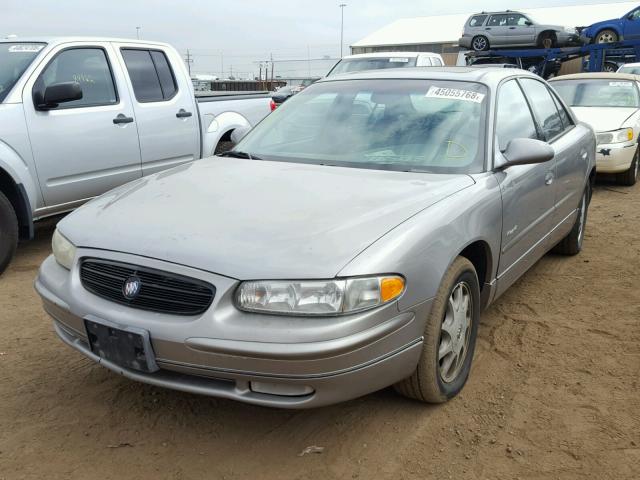 2G4WF5211X1441738 - 1999 BUICK REGAL GS SILVER photo 2