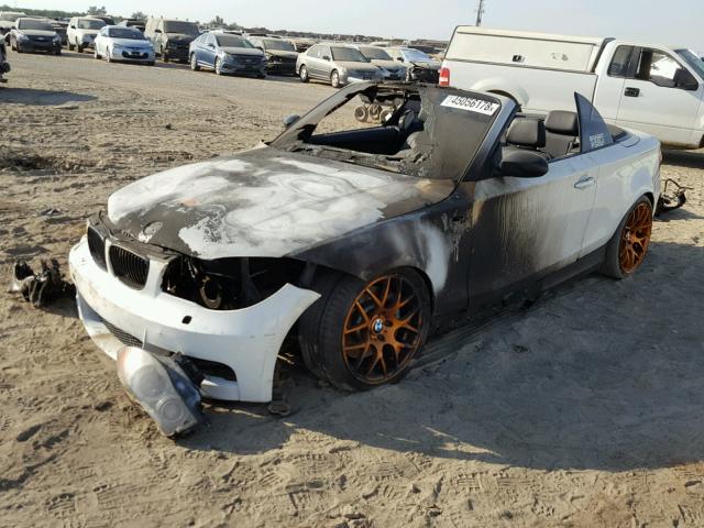 WBAUN93548VE94053 - 2008 BMW 135 I Ақ фото 2