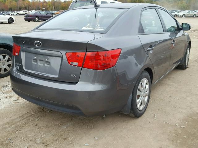 KNAFU4A20D5727215 - 2013 KIA FORTE EX GRAY photo 4