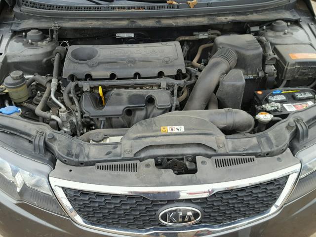 KNAFU4A20D5727215 - 2013 KIA FORTE EX GRAY photo 7