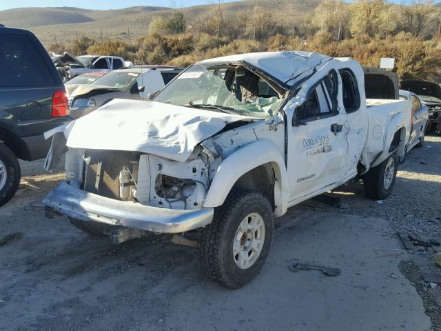 1GTDT196258268451 - 2005 GMC CANYON WHITE photo 2