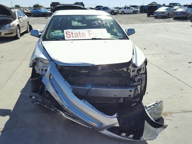 1G1ZK57B09F173851 - 2009 CHEVROLET MALIBU SILVER photo 9