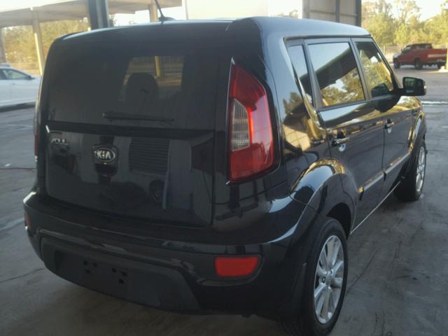 KNDJT2A63D7625208 - 2013 KIA SOUL BLACK photo 4