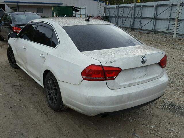 1VWBH7A33CC050748 - 2012 VOLKSWAGEN PASSAT SE WHITE photo 3