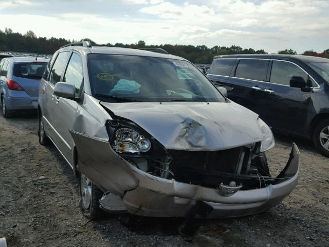 5TDZA22C04S129513 - 2004 TOYOTA SIENNA XLE SILVER photo 1