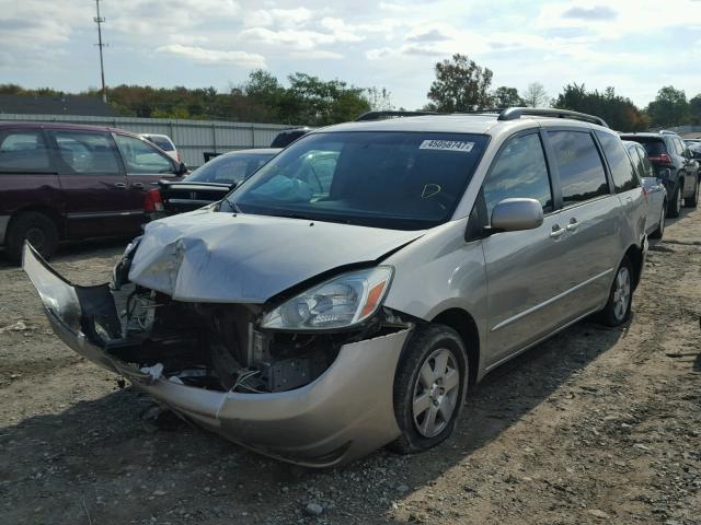 5TDZA22C04S129513 - 2004 TOYOTA SIENNA XLE SILVER photo 2