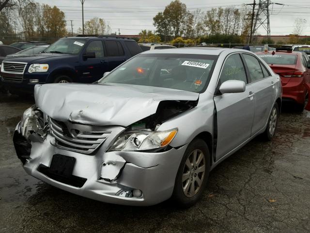 4T1BE46K57U572562 - 2007 TOYOTA CAMRY NEW SILVER photo 2