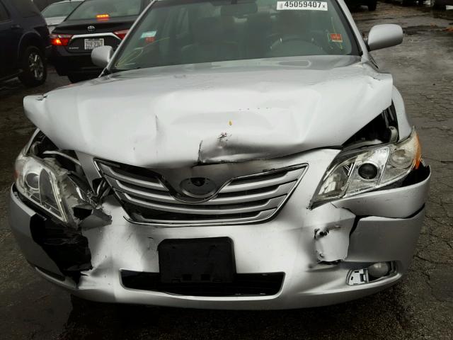 4T1BE46K57U572562 - 2007 TOYOTA CAMRY NEW SILVER photo 9