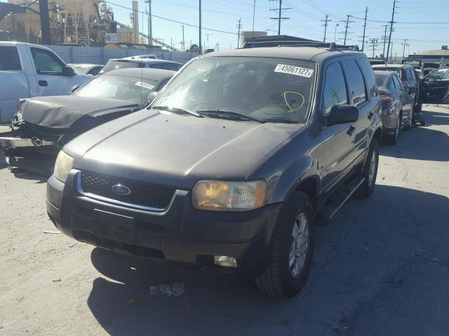 1FMYU03104KA69479 - 2004 FORD ESCAPE XLT SILVER photo 2