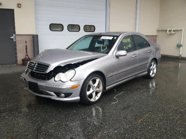 WDBRF40J55F616785 - 2005 MERCEDES-BENZ C 230K SPO GRAY photo 2