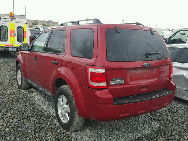 1FMCU0D78BKA60653 - 2011 FORD ESCAPE RED photo 3