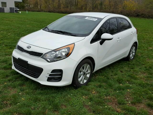 KNADN5A34H6036286 - 2017 KIA RIO WHITE photo 2