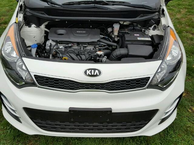 KNADN5A34H6036286 - 2017 KIA RIO WHITE photo 7