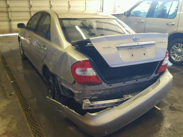 JTDBE32K330177141 - 2003 TOYOTA CAMRY LE 金色 照片 3