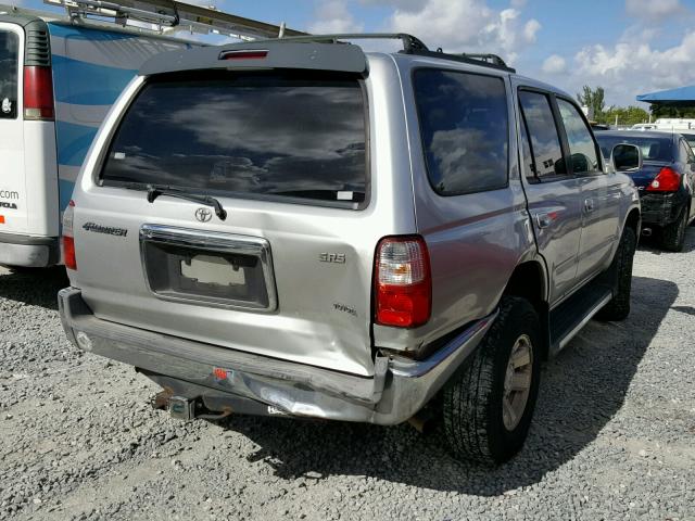 JT3GN86R120219738 - 2002 TOYOTA 4RUNNER SR SILVER photo 4