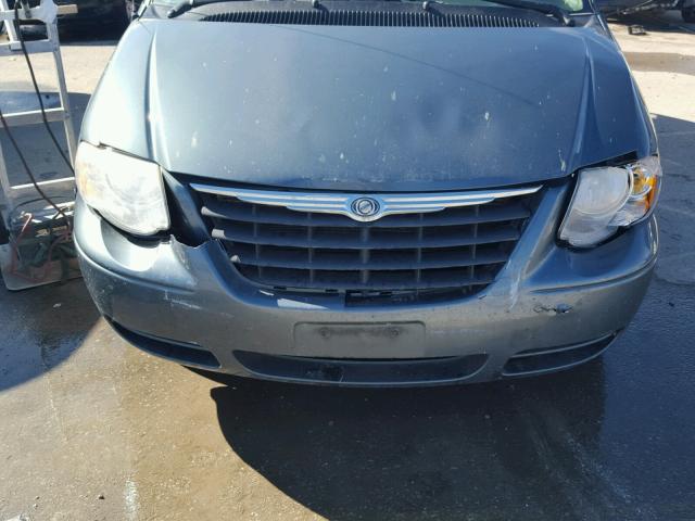 2A4GP54L76R714499 - 2006 CHRYSLER TOWN & COU BLUE photo 9