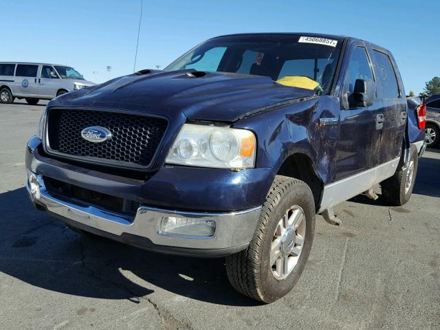 1FTPW12555FB19467 - 2005 FORD F150 SUPER BLUE photo 2