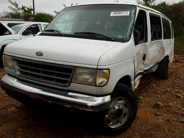 1FBJS31H2THB02589 - 1996 FORD ECONOLINE WHITE photo 2