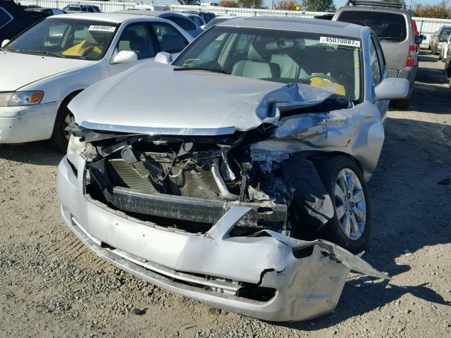 4T1BK36B85U028962 - 2005 TOYOTA AVALON SILVER photo 2