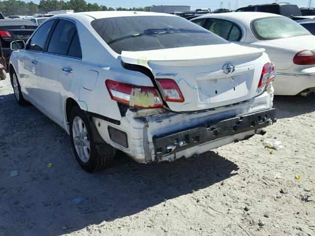 4T4BF3EK8BR173328 - 2011 TOYOTA CAMRY BASE WHITE photo 3