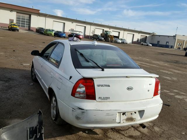 KNAFB161425089522 - 2002 KIA SPECTRA GS WHITE photo 3