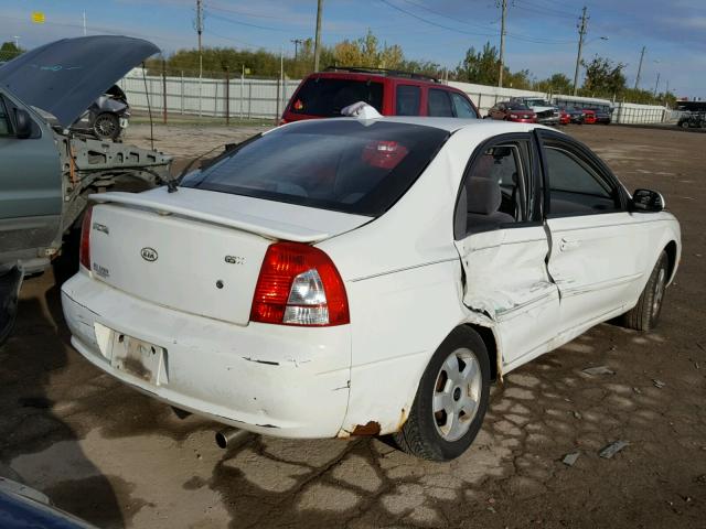 KNAFB161425089522 - 2002 KIA SPECTRA GS WHITE photo 4