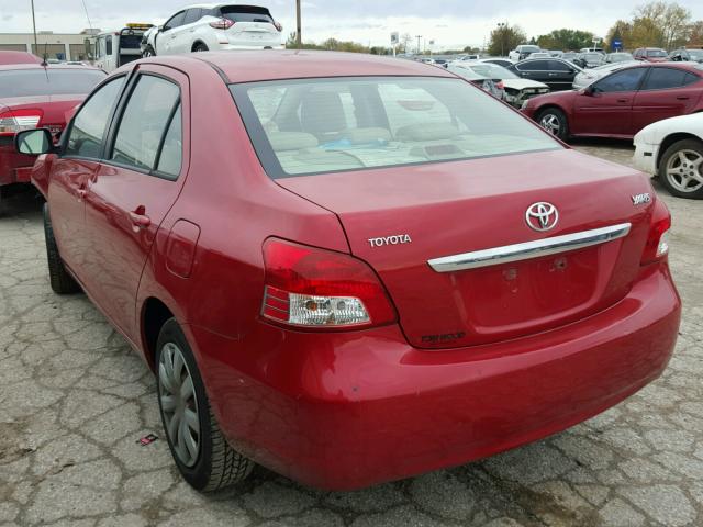 JTDBT923884013935 - 2008 TOYOTA YARIS RED photo 3