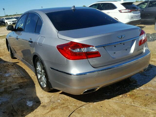 KMHGC4DFXCU175232 - 2012 HYUNDAI GENESIS 4. SILVER photo 3