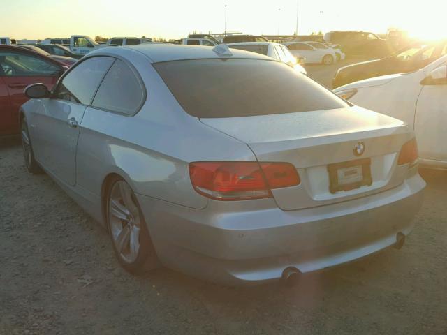 WBAWB73559P045456 - 2009 BMW 335 I SILVER photo 3