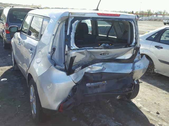 KNDJN2A21E7701954 - 2014 KIA SOUL SILVER photo 9