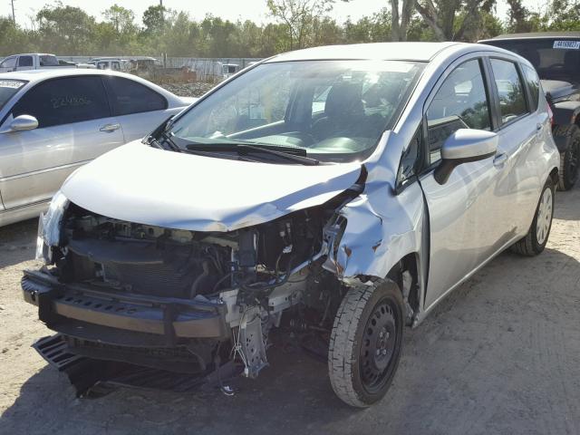 3N1CE2CP0FL425784 - 2015 NISSAN VERSA NOTE SILVER photo 2