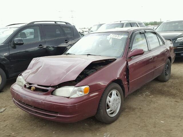 1NXBR18EXWZ020273 - 1998 TOYOTA COROLLA MAROON photo 2