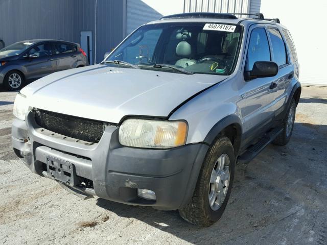 1FMYU04152KC83055 - 2002 FORD ESCAPE XLT SILVER photo 2