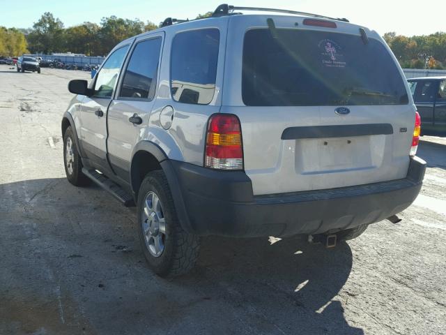 1FMYU04152KC83055 - 2002 FORD ESCAPE XLT SILVER photo 3