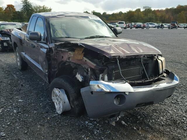 1D7HW42N45S161373 - 2005 DODGE DAKOTA SLT MAROON photo 1