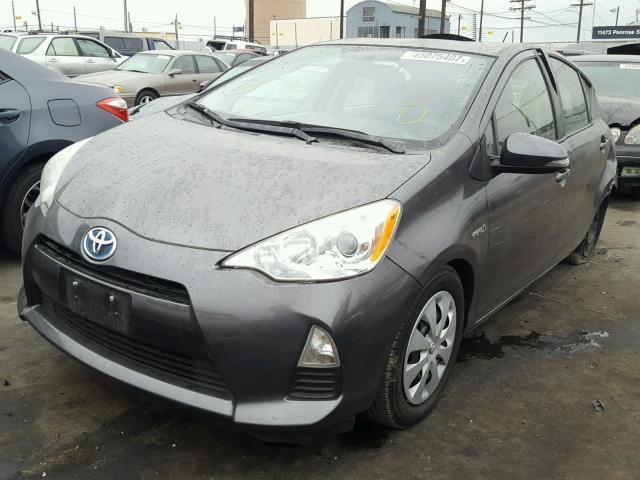 JTDKDTB37D1552567 - 2013 TOYOTA PRIUS C GRAY photo 2