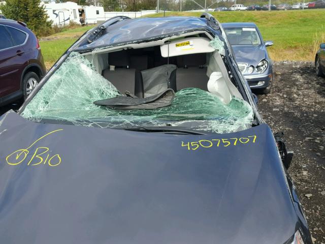 JTMBFREV7ED065198 - 2014 TOYOTA RAV4 LE Boz foto 9