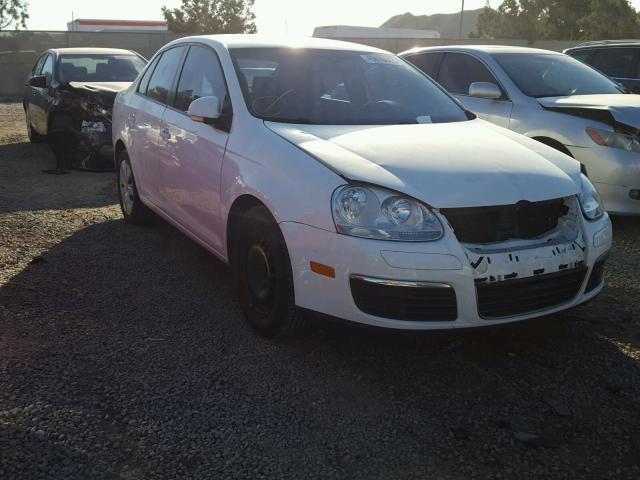 3VWJZ7AJ8AM065992 - 2010 VOLKSWAGEN JETTA S WHITE photo 1