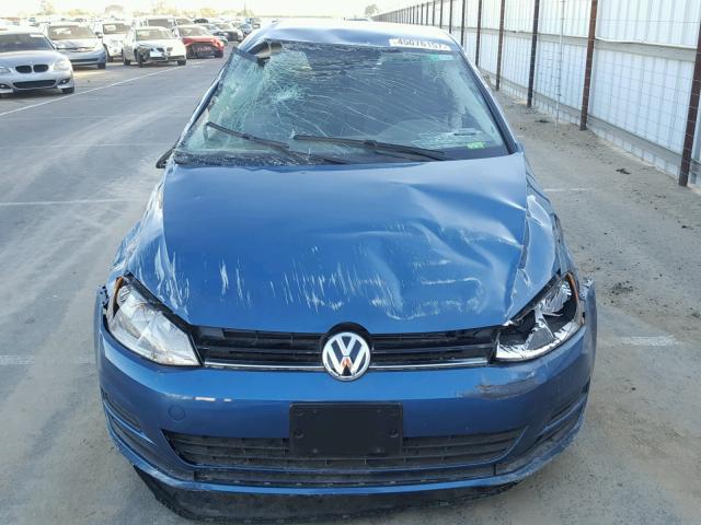 3VW217AU5HM048986 - 2017 VOLKSWAGEN GOLF S BLUE photo 9