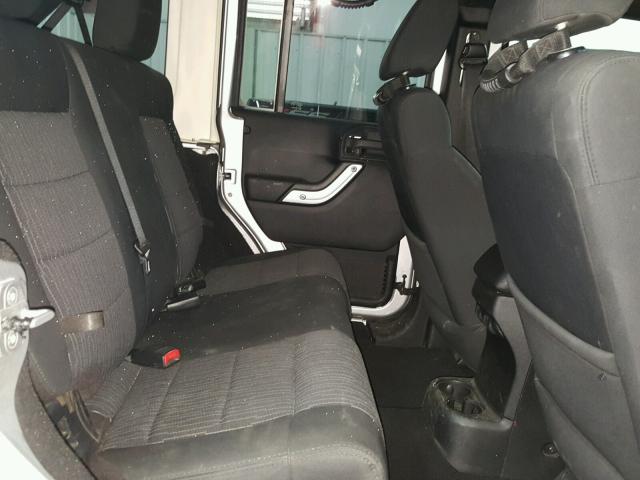 1J4BA5H17BL520708 - 2011 JEEP WRANGLER U SILVER photo 6