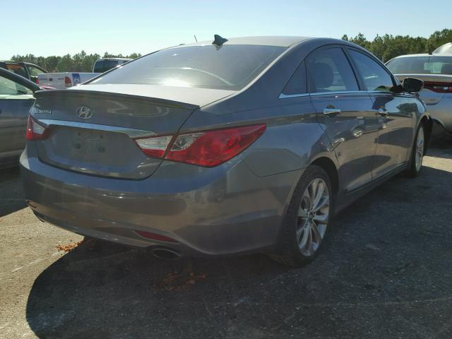 5NPEC4AC8DH536037 - 2013 HYUNDAI SONATA SE GRAY photo 4